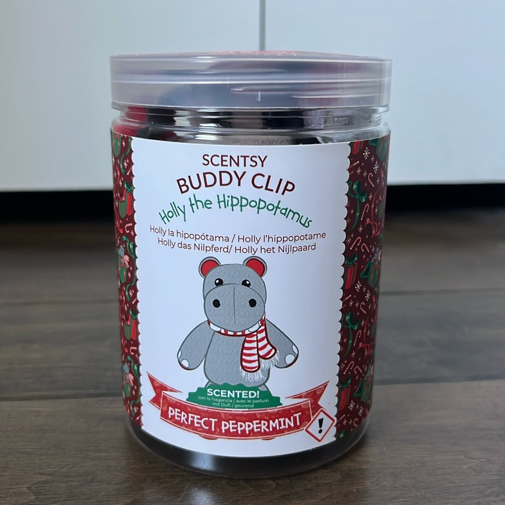 Scentsy Buddy Clip - Holly the Hippopotamus in Perfect Peppermint